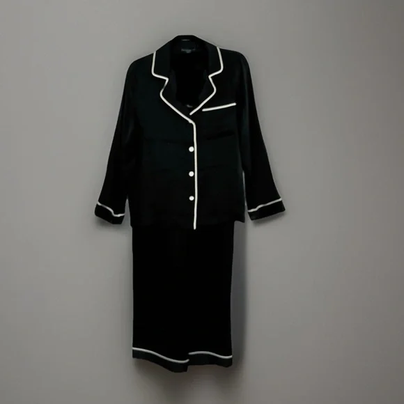 House of Harlow silk pajamas black with white trim medium - Picture 2 of 5